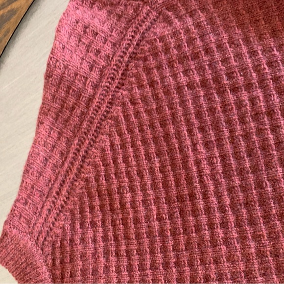 Everlane Belgium Waffle Henley Sweater ReCashmere Rust Red Sold Out Sz S - Picture 6 of 13